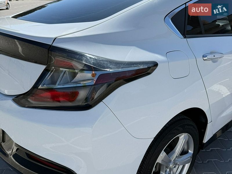 Хетчбек Chevrolet Volt 2016 в Тернополі