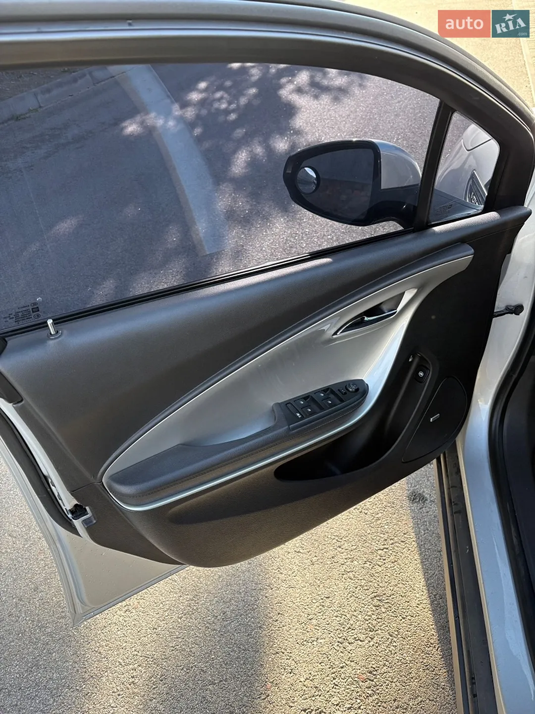 2012 Chevrolet Volt - мініатюра 11