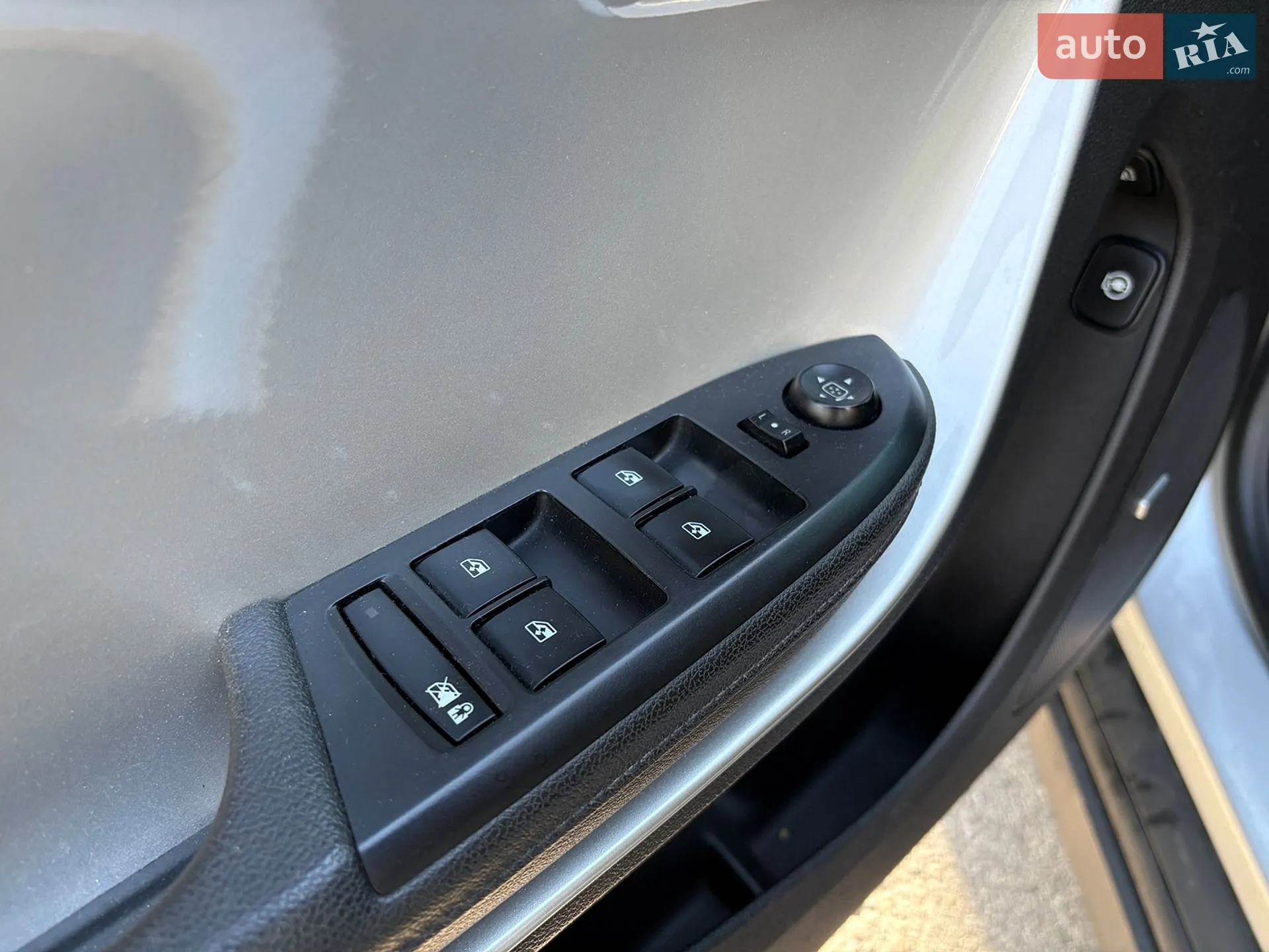 2012 Chevrolet Volt - мініатюра 21