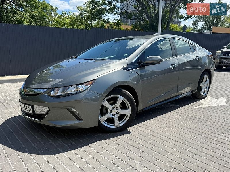Хетчбек Chevrolet Volt 2016 в Дніпрі