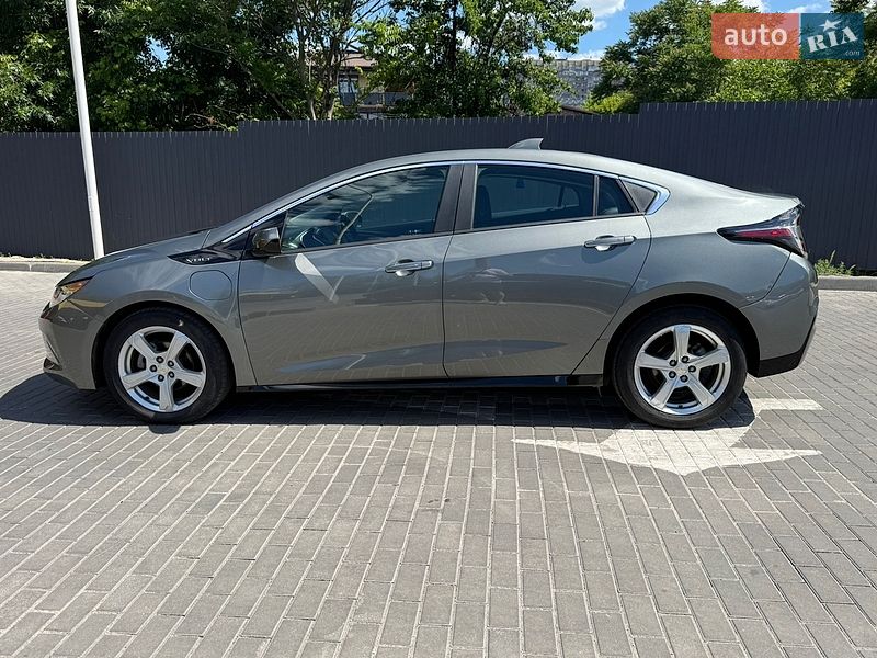 Хетчбек Chevrolet Volt 2016 в Дніпрі