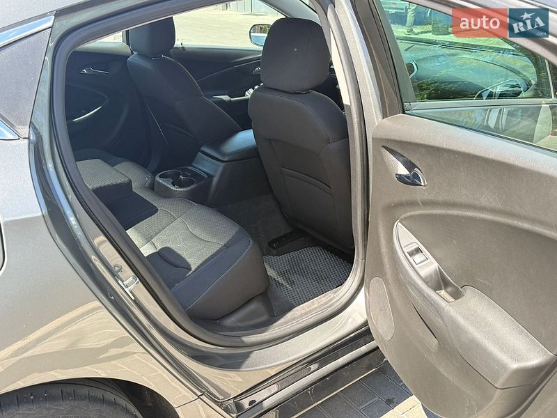 Хетчбек Chevrolet Volt 2016 в Дніпрі