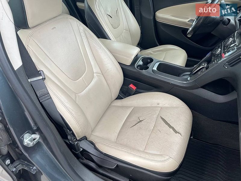 Хэтчбек Chevrolet Volt 2012 в Одессе