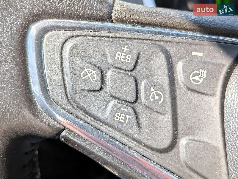 Хэтчбек Chevrolet Volt 2016 в Киеве