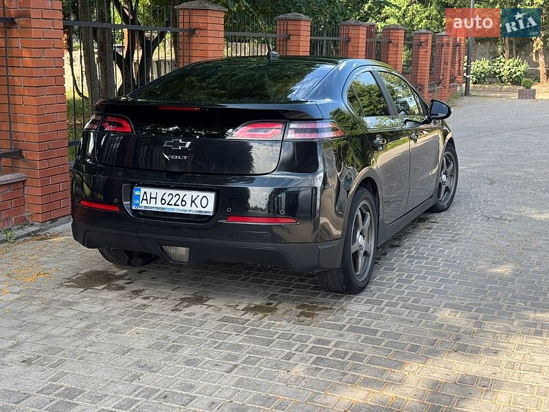 Хэтчбек Chevrolet Volt 2012 в Луцке