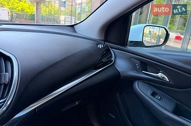 Хетчбек Chevrolet Volt 2017 в Києві фото 11 Хетчбек Chevrolet Volt 2017 в Києві