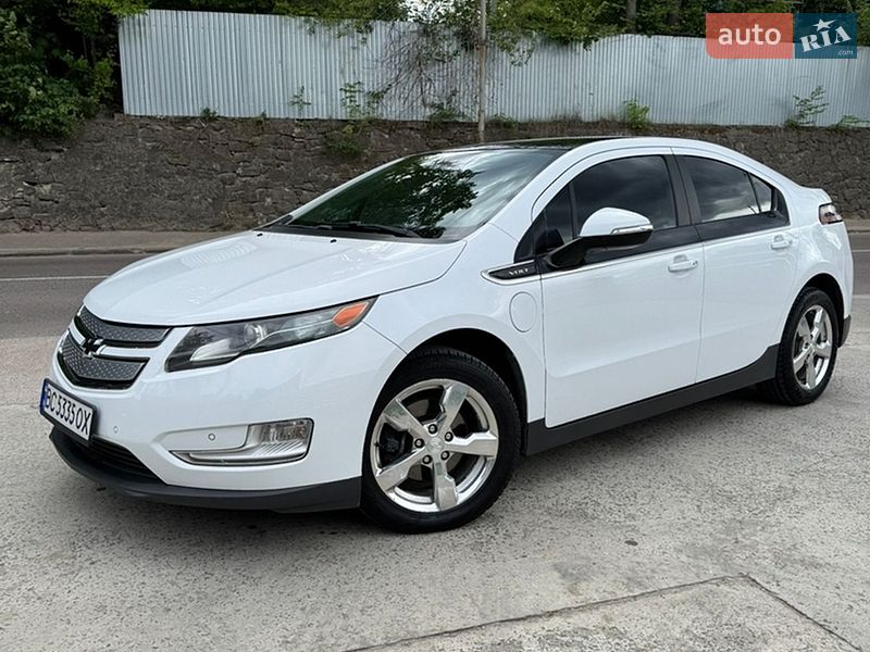 Хэтчбек Chevrolet Volt 2011 в Львове