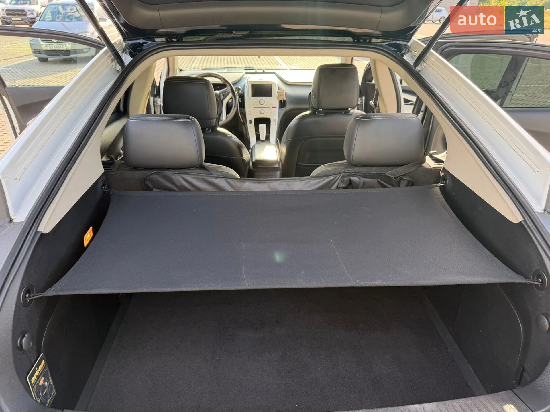 2011 Chevrolet Volt - мініатюра 10