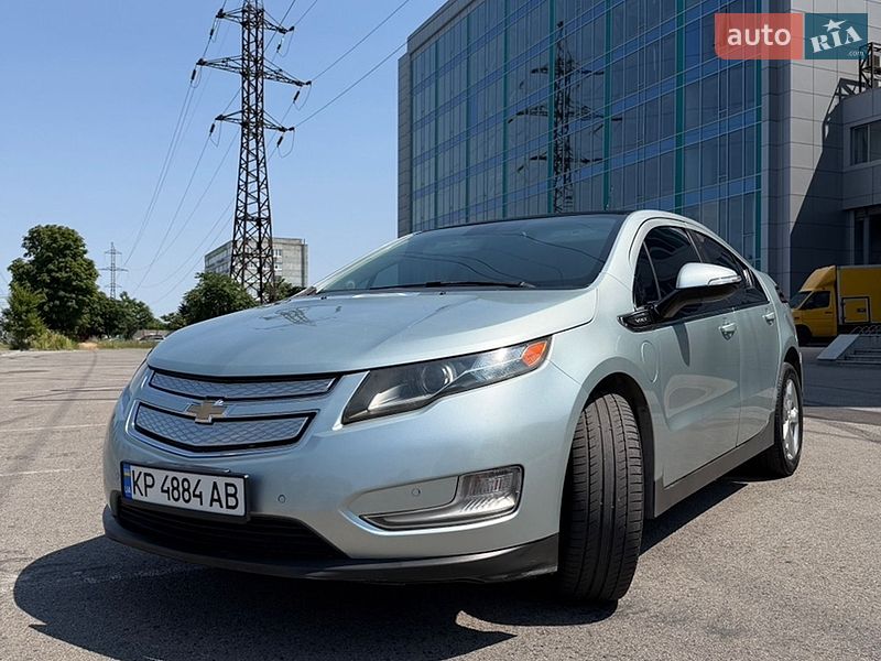 Хэтчбек Chevrolet Volt 2011 в Днепре Хэтчбек Chevrolet Volt 2011 в Днепре