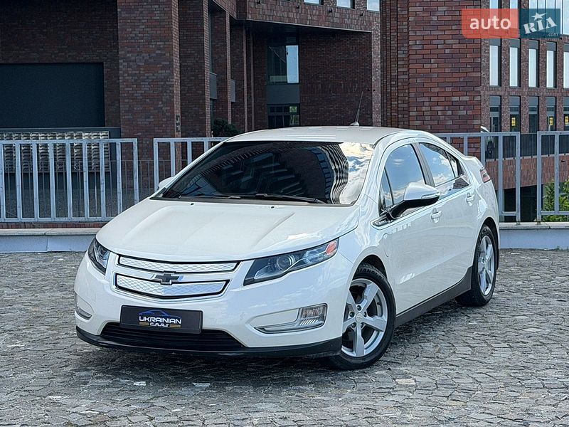 Хэтчбек Chevrolet Volt 2012 в Днепре