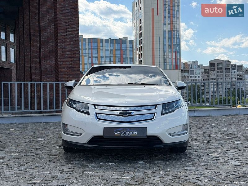 Хэтчбек Chevrolet Volt 2012 в Днепре