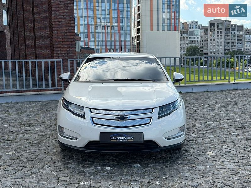 Хэтчбек Chevrolet Volt 2012 в Днепре
