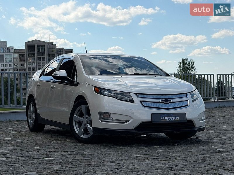 Хэтчбек Chevrolet Volt 2012 в Днепре