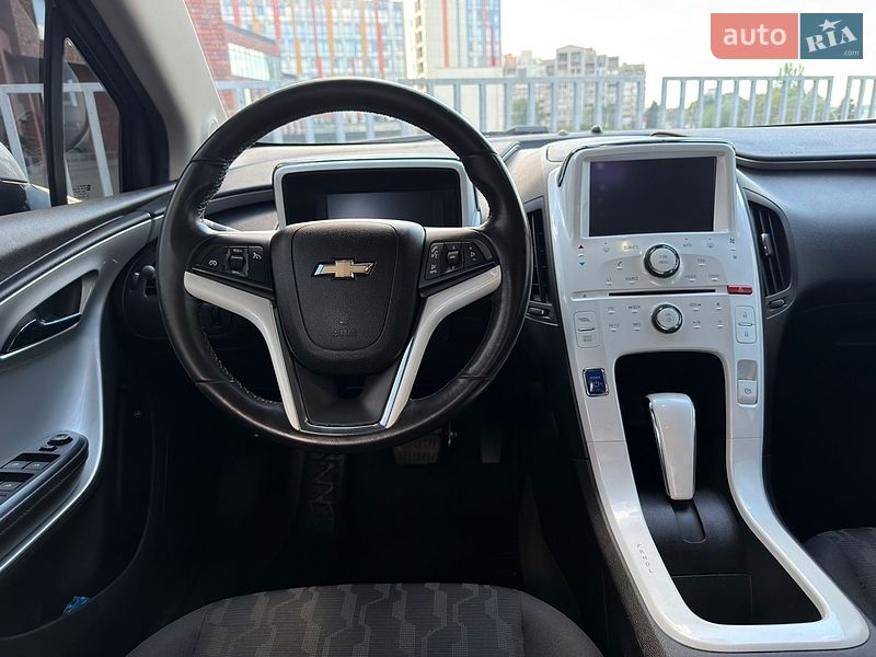 Хэтчбек Chevrolet Volt 2012 в Днепре