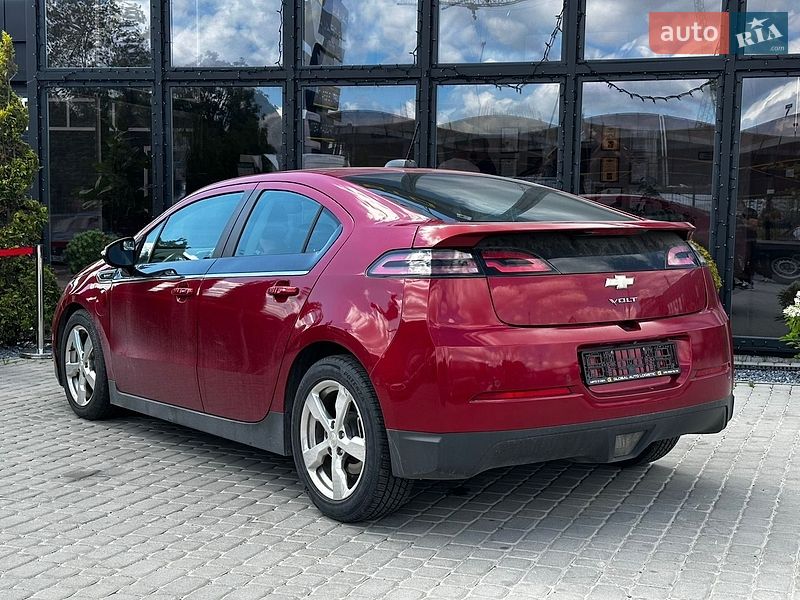 Хетчбек Chevrolet Volt 2015 в Львові