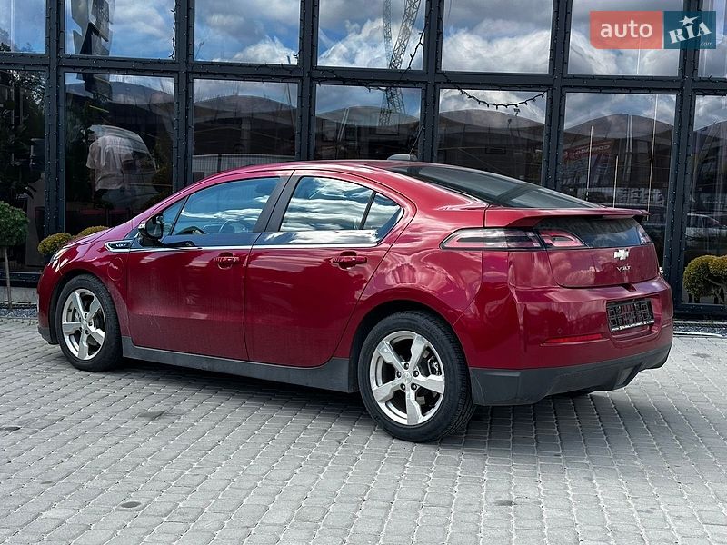 Хетчбек Chevrolet Volt 2015 в Львові