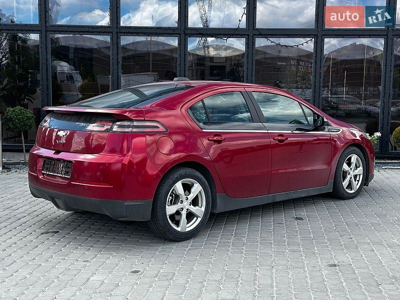 Хетчбек Chevrolet Volt 2015 в Львові