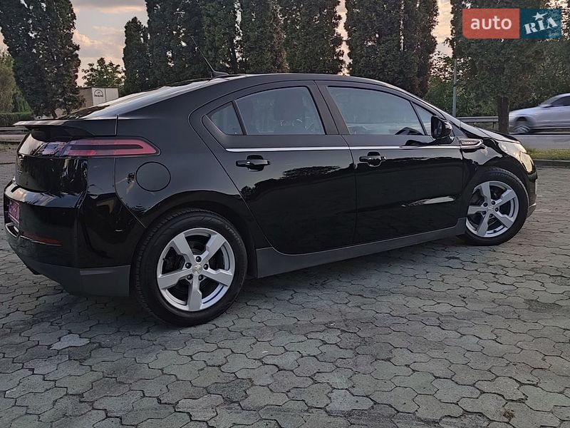 Хэтчбек Chevrolet Volt 2014 в Дубно