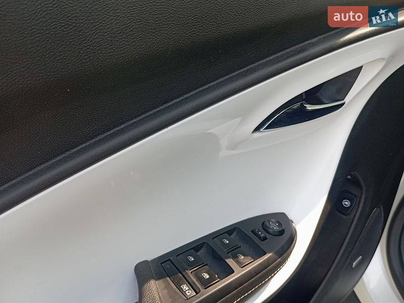 Хетчбек Chevrolet Volt 2011 в Бучі фото 14 Хетчбек Chevrolet Volt 2011 в Бучі