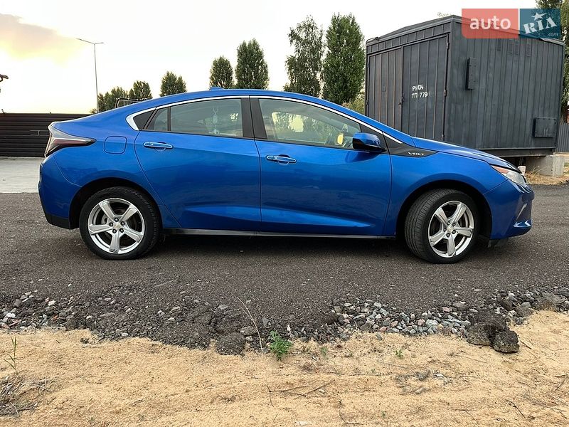 Хетчбек Chevrolet Volt 2016 в Чернігові