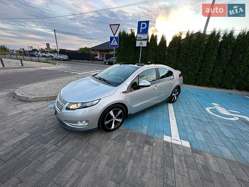 Хетчбек Chevrolet Volt 2011 в Луцьку