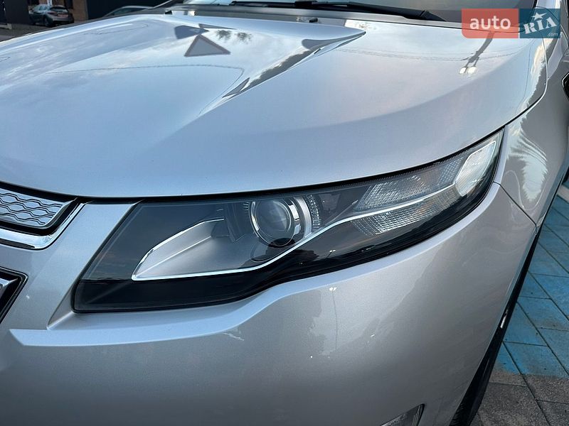 Хетчбек Chevrolet Volt 2011 в Луцьку