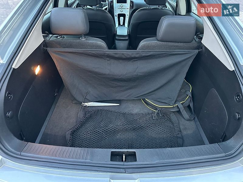 Хетчбек Chevrolet Volt 2011 в Луцьку