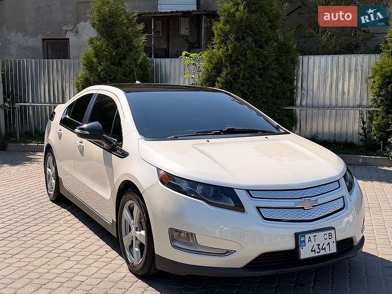 Хэтчбек Chevrolet Volt 2013 в Ивано-Франковске