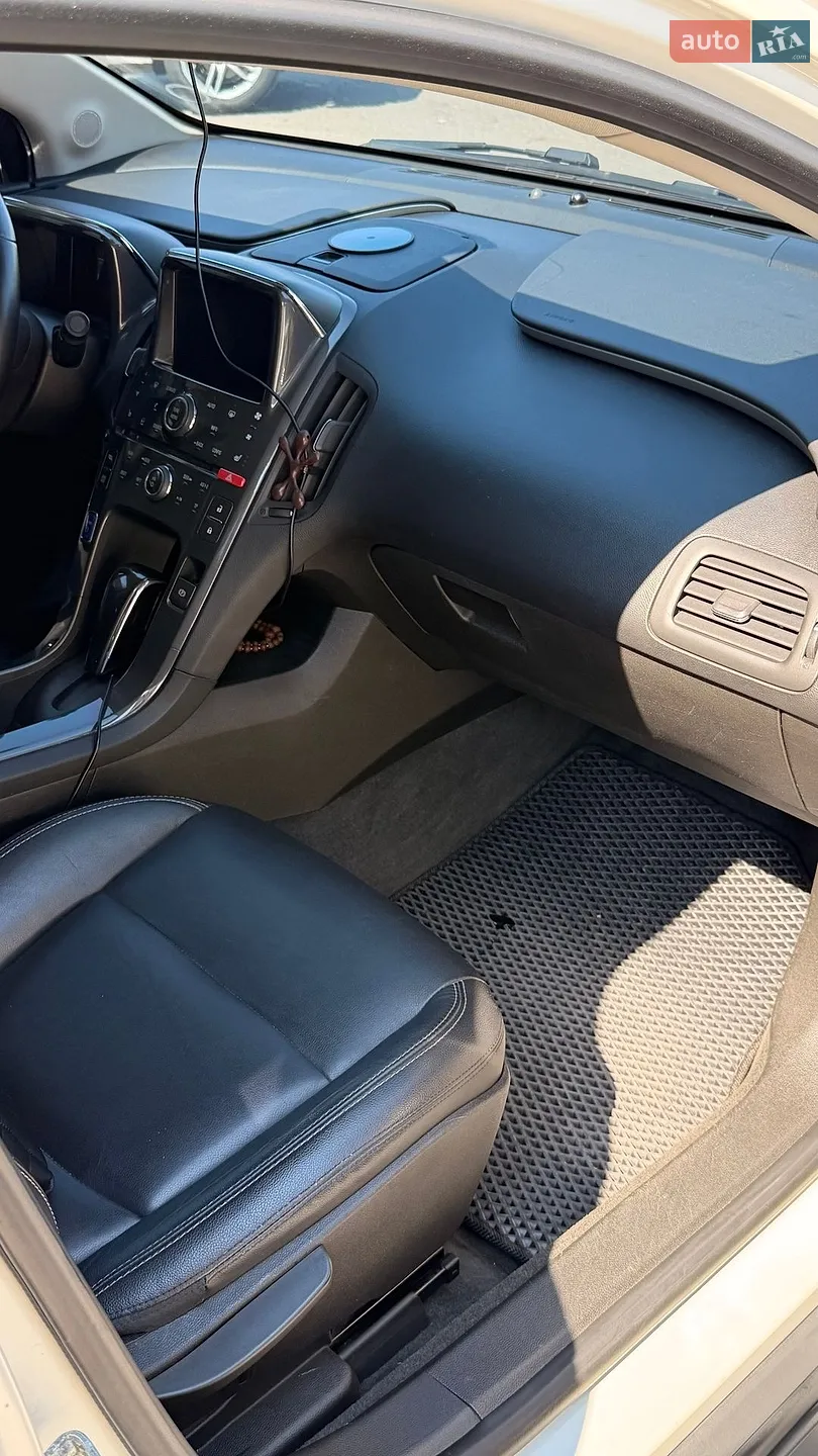 2013 Chevrolet Volt - мініатюра 18