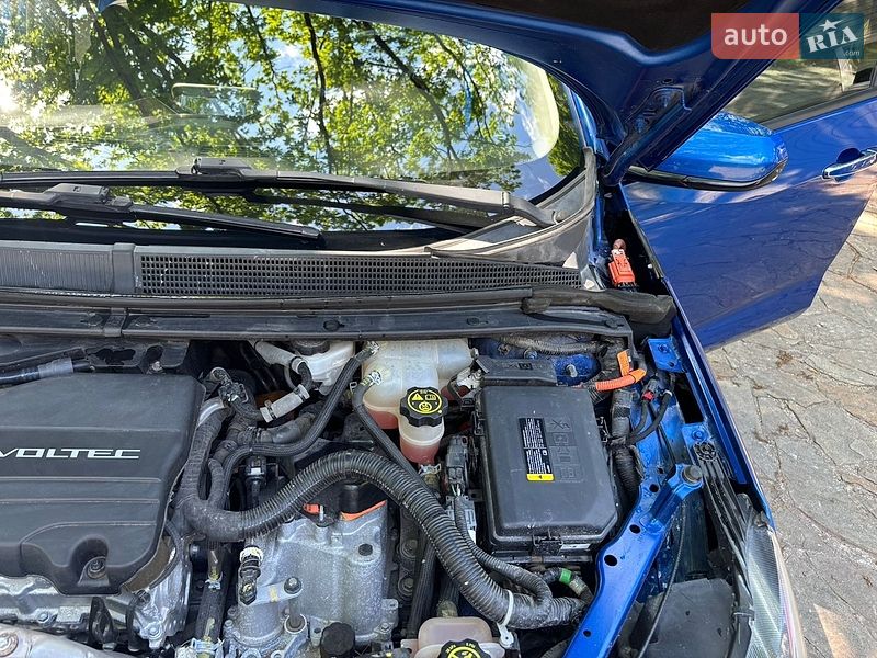Хетчбек Chevrolet Volt 2016 в Києві