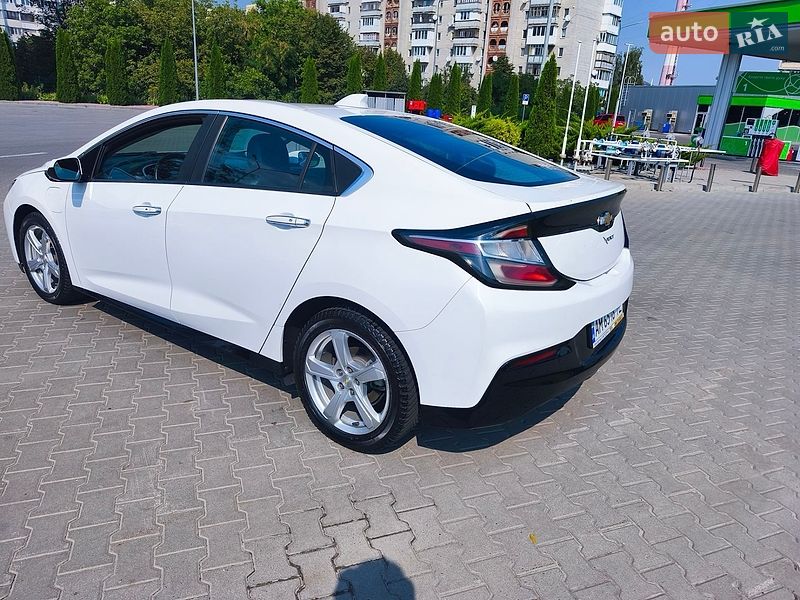Хэтчбек Chevrolet Volt 2017 в Житомире фото 3 Хэтчбек Chevrolet Volt 2017 в Житомире