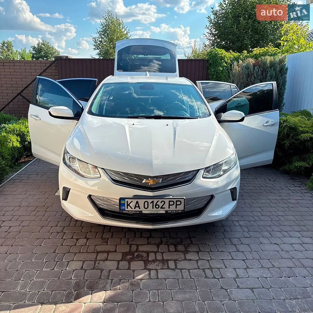 2016 Chevrolet Volt - мініатюра 2