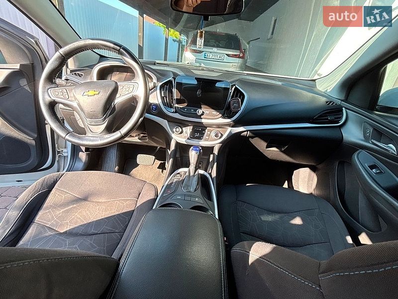 Хэтчбек Chevrolet Volt 2016 в Киеве