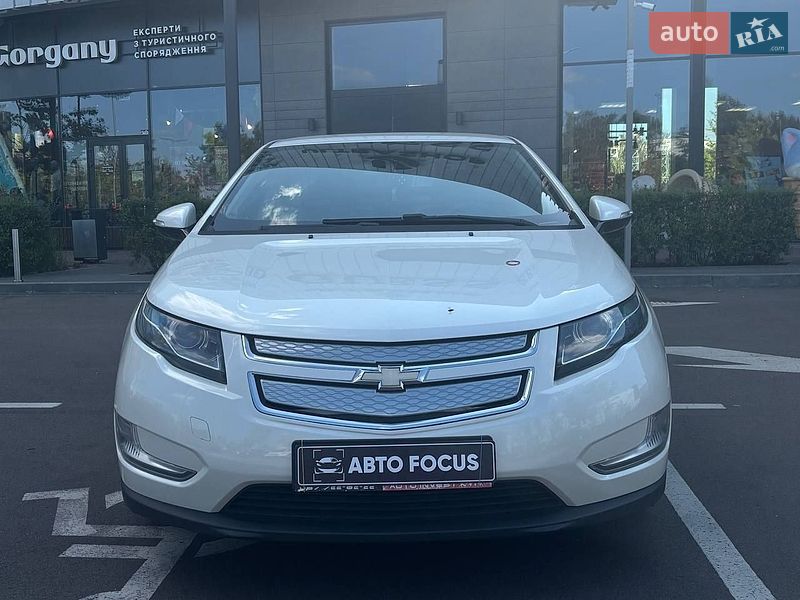 Хэтчбек Chevrolet Volt 2012 в Киеве