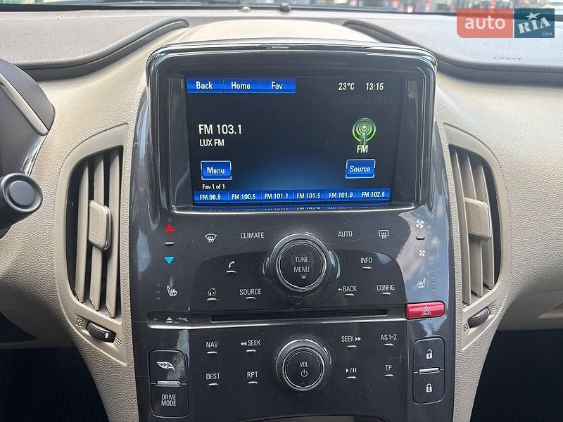 Хэтчбек Chevrolet Volt 2012 в Киеве