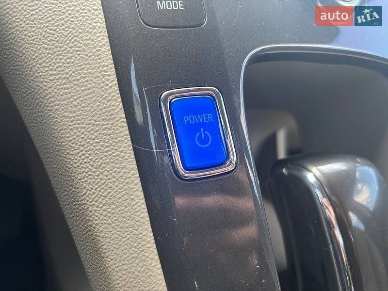 Хэтчбек Chevrolet Volt 2012 в Киеве