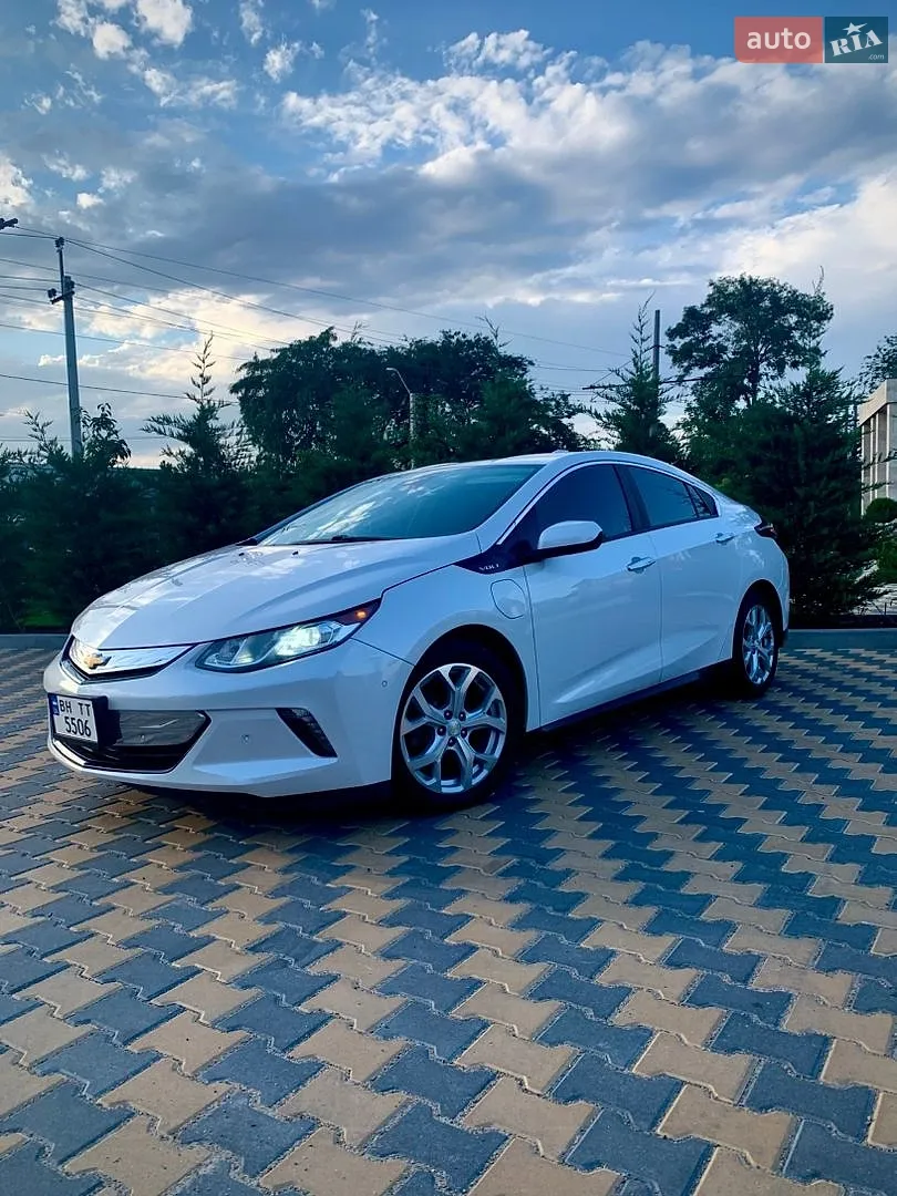 2016 Chevrolet Volt - мініатюра 2