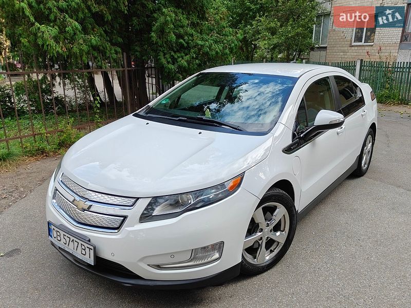 Хэтчбек Chevrolet Volt 2013 в Киеве Хэтчбек Chevrolet Volt 2013 в Киеве