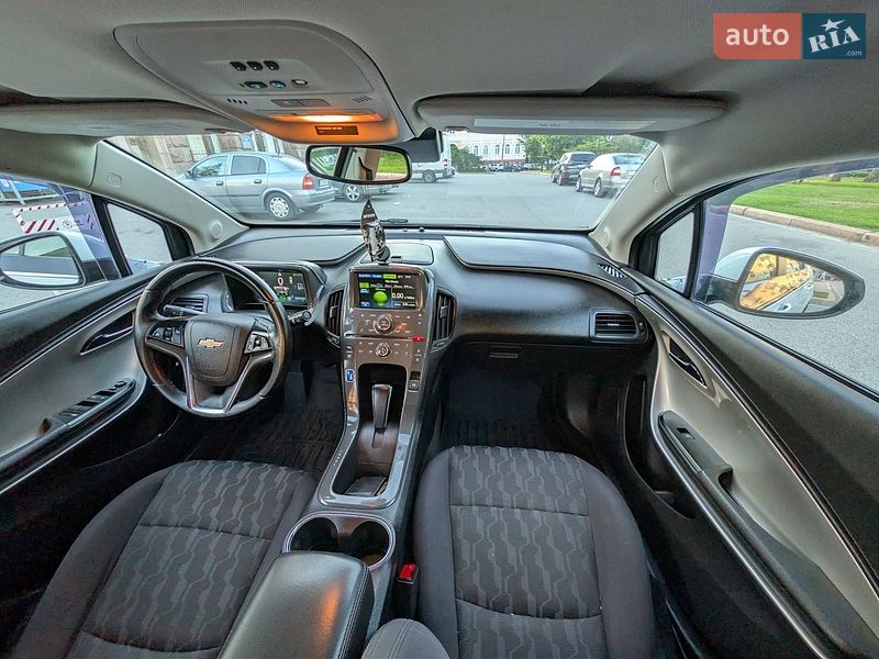 Хэтчбек Chevrolet Volt 2014 в Чернигове