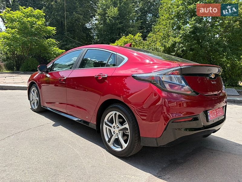 Хэтчбек Chevrolet Volt 2018 в Житомире