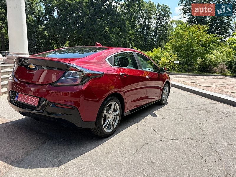 Хэтчбек Chevrolet Volt 2018 в Житомире