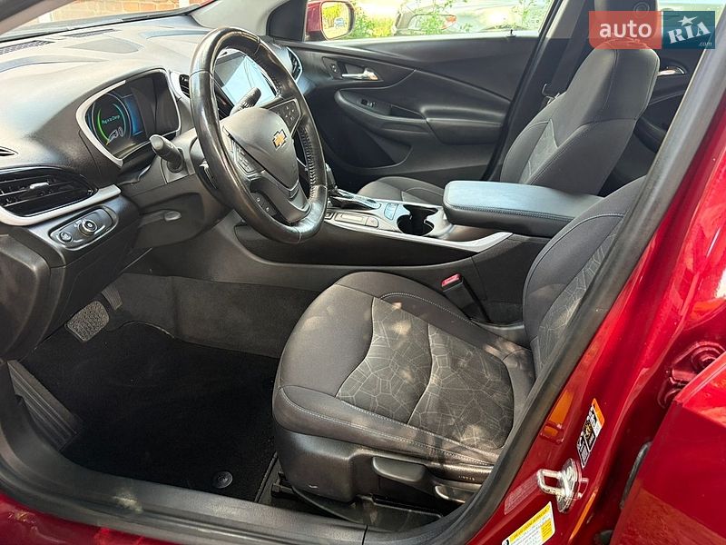 Хэтчбек Chevrolet Volt 2018 в Житомире