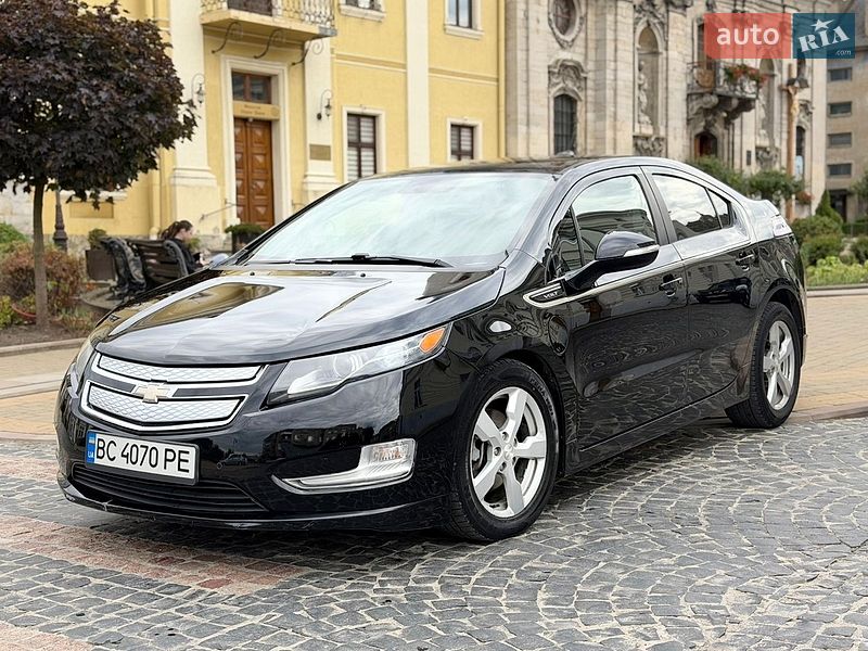 Хэтчбек Chevrolet Volt 2011 в Золочеве Хэтчбек Chevrolet Volt 2011 в Золочеве