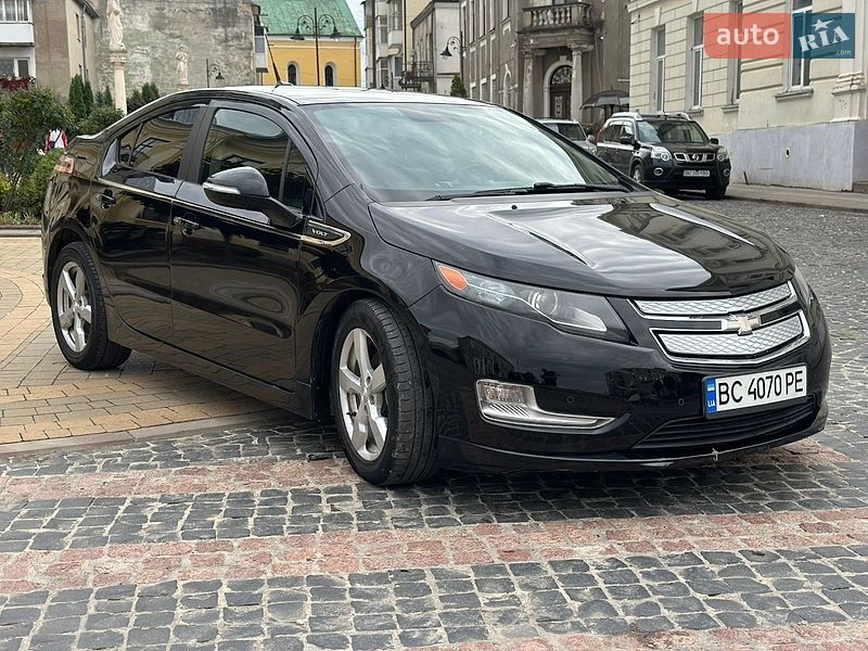 Хэтчбек Chevrolet Volt 2011 в Золочеве