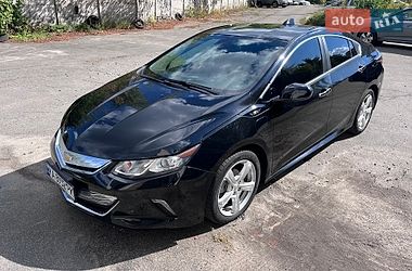 Хэтчбек Chevrolet Volt 2017 в Киеве