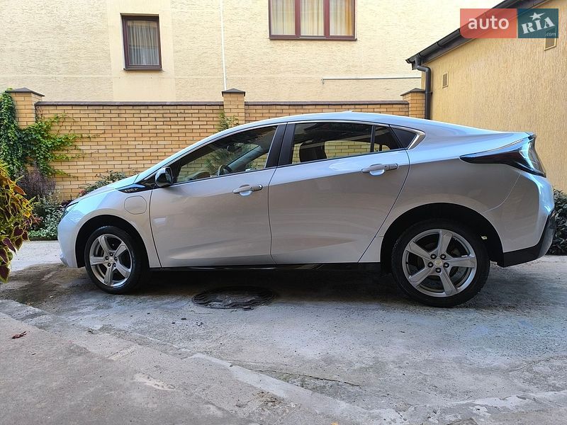 Хэтчбек Chevrolet Volt 2017 в Львове фото 6 Хэтчбек Chevrolet Volt 2017 в Львове