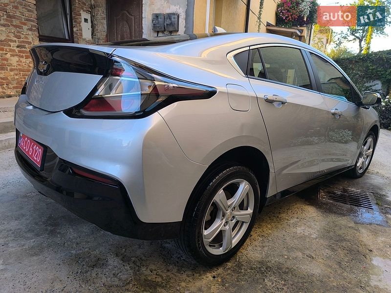 Хэтчбек Chevrolet Volt 2017 в Львове фото 3 Хэтчбек Chevrolet Volt 2017 в Львове