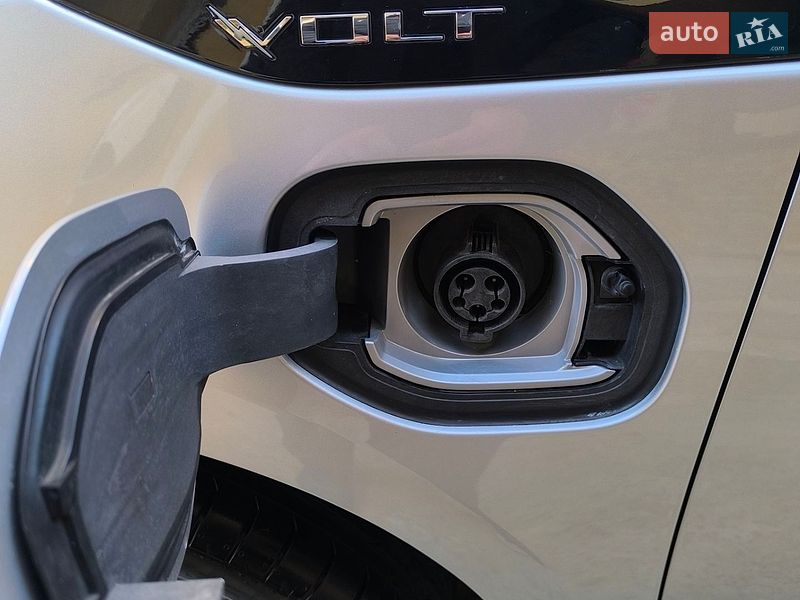 Хэтчбек Chevrolet Volt 2017 в Львове фото 11 Хэтчбек Chevrolet Volt 2017 в Львове