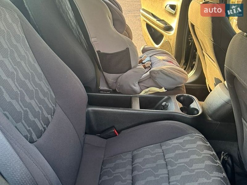 Хетчбек Chevrolet Volt 2013 в Шептицькому
