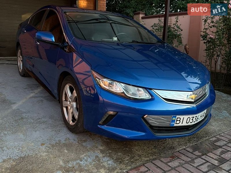 Хэтчбек Chevrolet Volt 2017 в Днепре